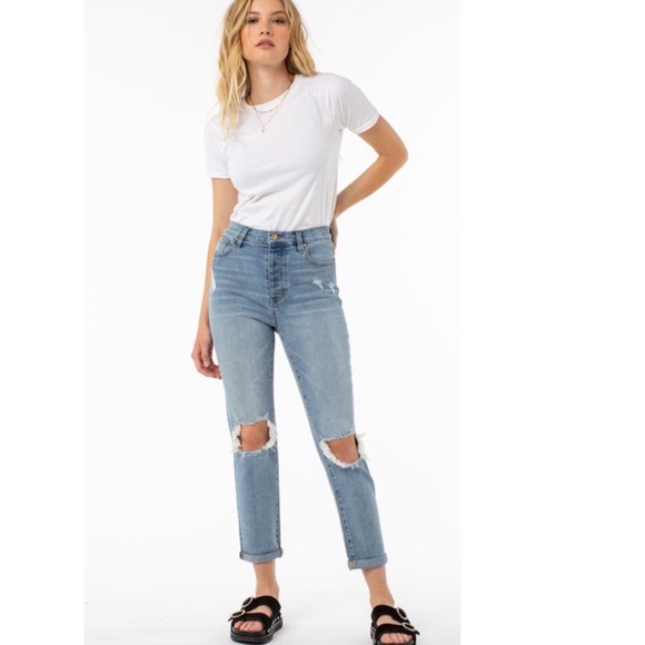 CELEBRITY PINK High Rise MOM jean - Picture 3 of 8